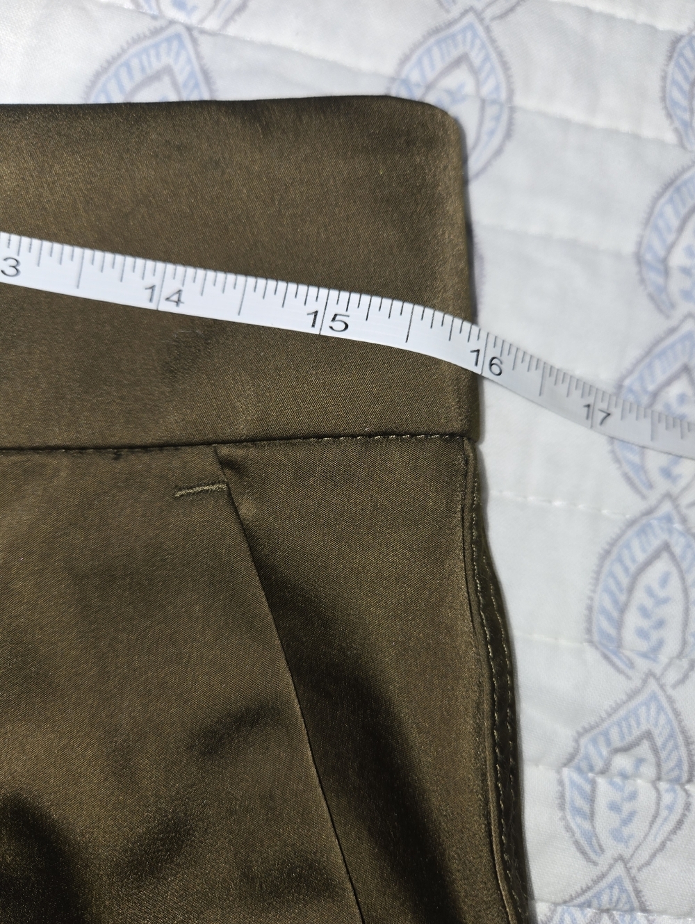 Athleta Radiant Jogger Tool Pants Woman’s 6 Tortuga Olive View 5